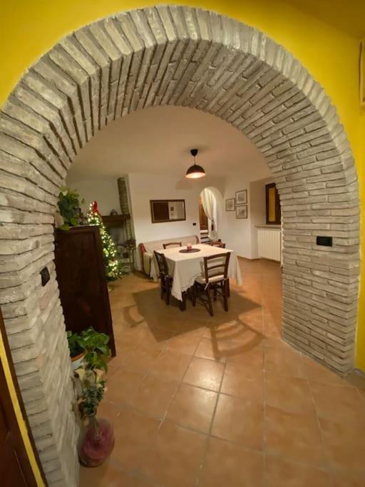 Casa Vacanze Fonte Del Menotre Foligno Exterior photo