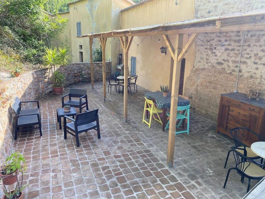 Casa Vacanze Fonte Del Menotre Foligno Exterior photo